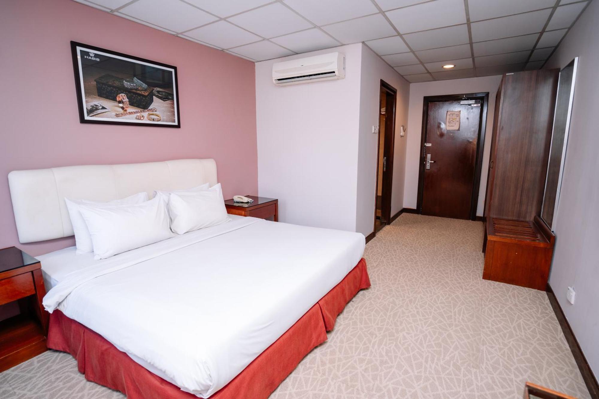 Jewels Hotel Kota Bharu Exterior photo