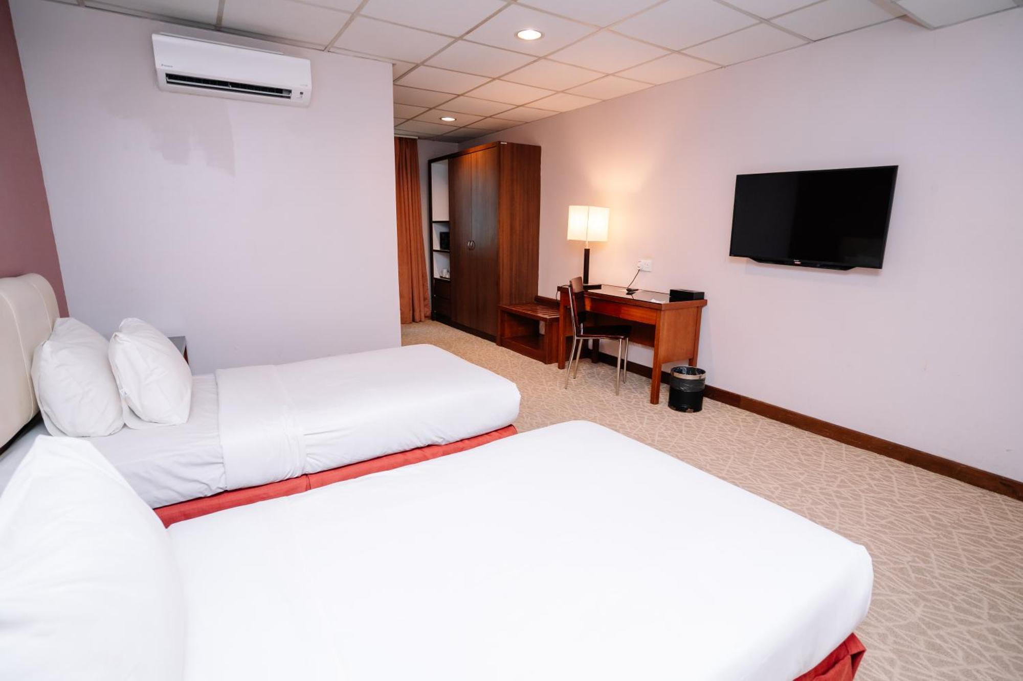 Jewels Hotel Kota Bharu Exterior photo